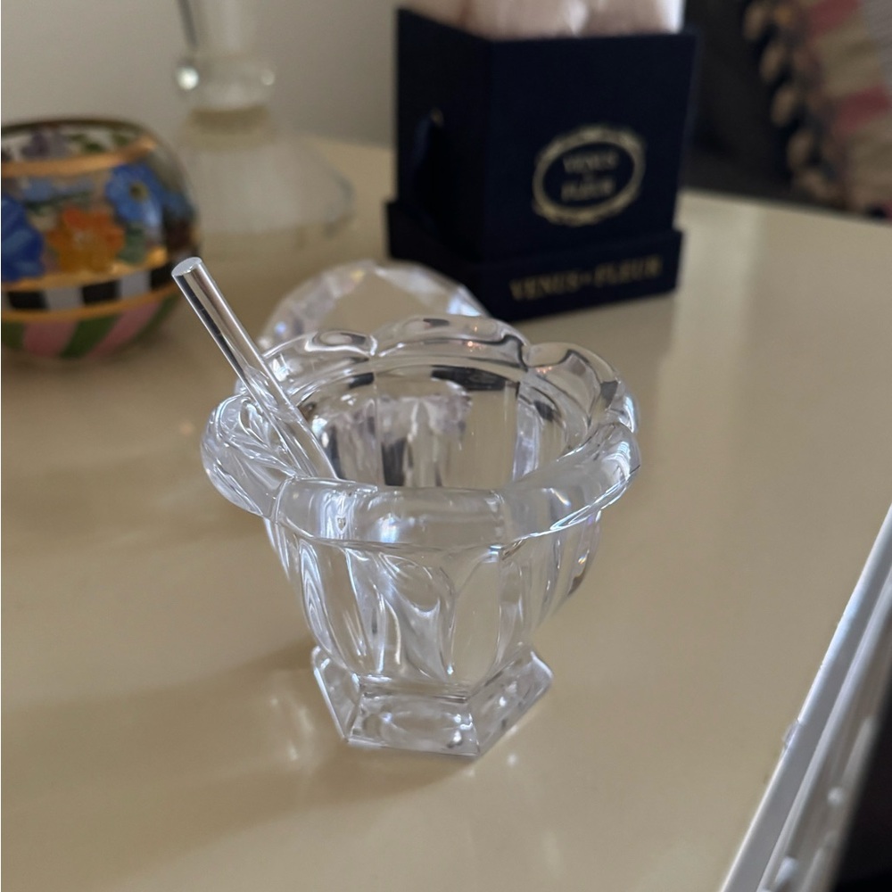 Baccarat Crystal Jam Jar w Matching Baccarat spoon.. Heightens any 🏡 aesthetic - Picture 7 of 9